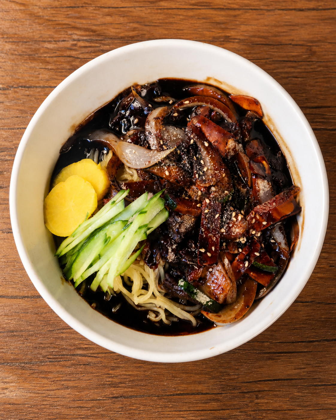 黒毛和牛すじ肉のチャジャンミョン